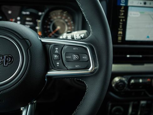 New 2026 Jeep Wrangler Unlimited Sahara AWD/4WD image 21