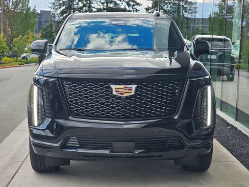 New 2026 Cadillac Escalade ESV Sport AWD/4WD image 8