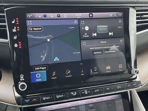 Used 2023 Jeep Grand Wagoneer L Series II image 19