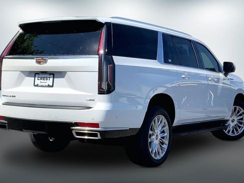 Used 2023 Cadillac Escalade ESV Premium Luxury AWD/4WD image 13