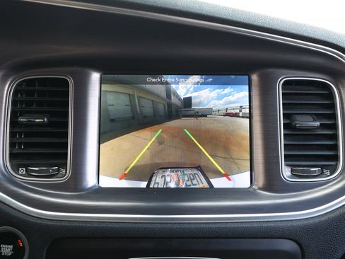Used 2018 Dodge Charger R/T Scat Pack RWD image 39