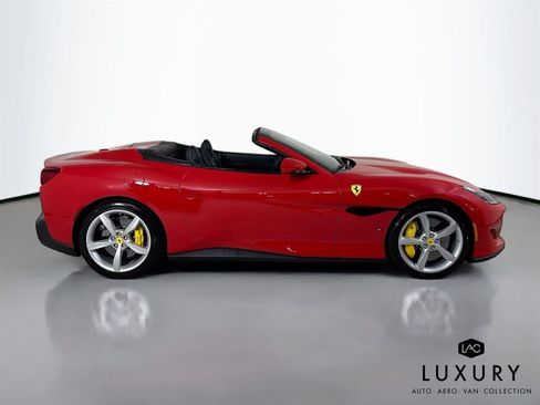 Used 2020 Ferrari Portofino image 5