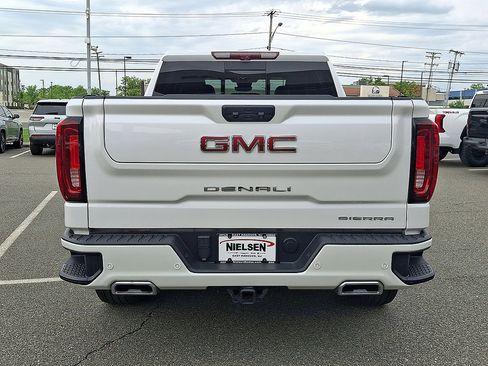 Used 2024 GMC Sierra 1500 Denali w/ Denali Reserve Package AWD/4WD image 4