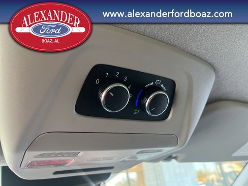 Used 2024 Ford Transit 350 XLT image 18