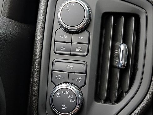 Used 2024 GMC Sierra 1500 Pro w/ Pro Value Package image 17