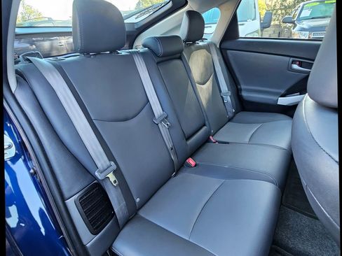 Used 2015 Toyota Prius Four w/ Deluxe Solar Roof Package image 20