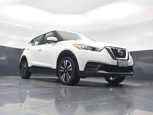 Used 2020 Nissan Kicks SV FWD image 44