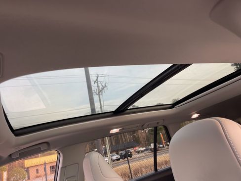 Used 2025 Toyota Grand Highlander AWD image 21