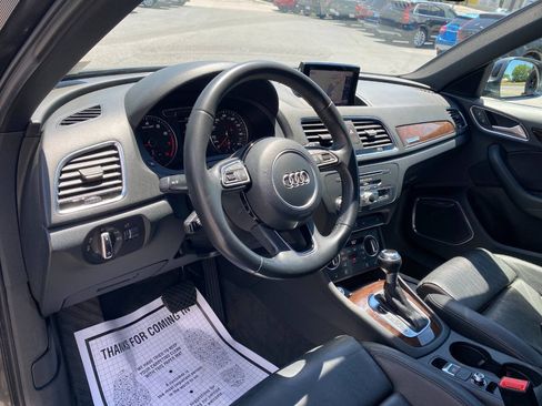 Used 2018 Audi Q3 2.0T Premium Plus w/ Premium Plus Package AWD/4WD image 10