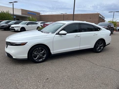 Certified 2023 Honda Accord EX image 9