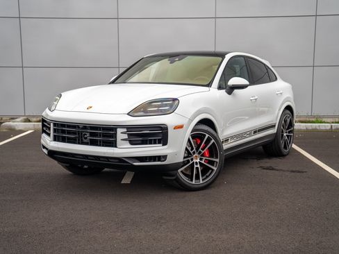 New 2026 Porsche Cayenne S AWD/4WD image 1