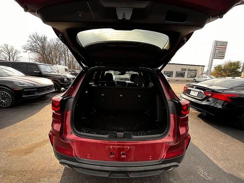 Used 2025 Chevrolet TrailBlazer RS w/ Convenience Package image 7