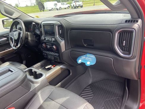 Used 2021 Chevrolet Silverado 1500 LT Trail Boss w/ Convenience Package II AWD/4WD image 30