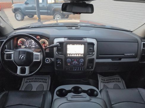 Used 2016 RAM 2500 Laramie w/ Cold Weather Group AWD/4WD image 9