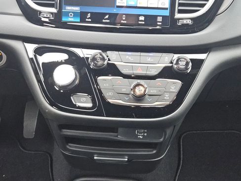 New 2026 Chrysler Voyager LX image 17