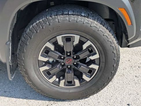 Used 2024 Nissan Frontier PRO-4X w/ Off-Road Protection Package AWD/4WD image 10