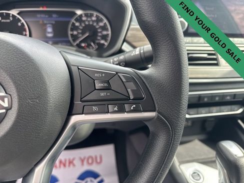 Used 2025 Nissan Altima 2.5 SV image 16