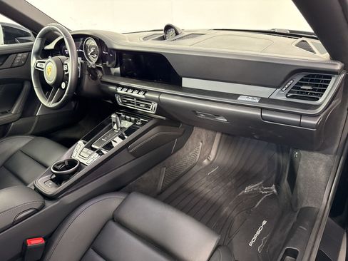Certified 2023 Porsche 911 50th Anniversary Edition AWD/4WD image 29