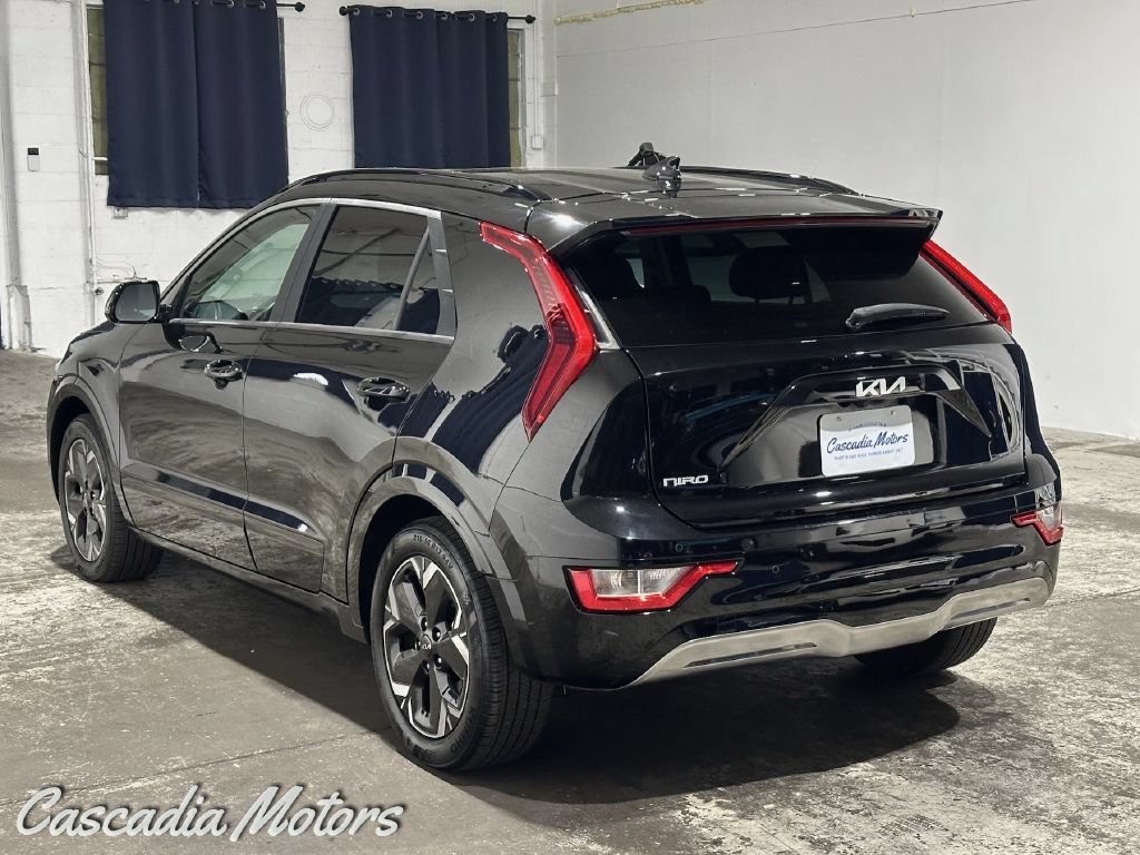 Used 2023 Kia Niro Wind w/ Wind Preserve Package FWD image 7