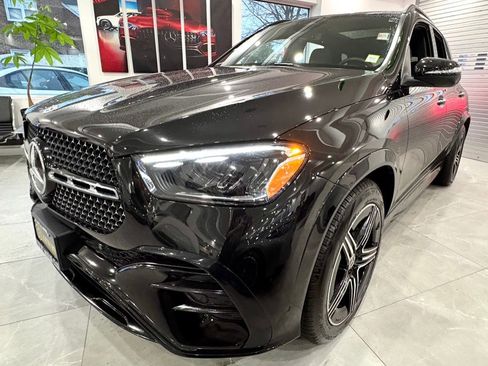 Used 2025 Mercedes-Benz GLE 350 4MATIC image 3