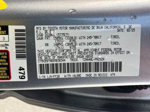 Used 2025 Toyota Tacoma SR5 image 31