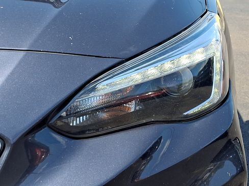 Used 2017 Subaru Impreza 2.0i Limited AWD/4WD image 11