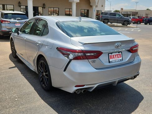Used 2023 Toyota Camry XSE image 3