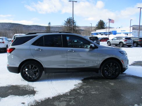 Certified 2023 Chevrolet Equinox RS image 4