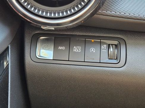 New 2026 Chevrolet Equinox LT w/ Convenience Package II image 31