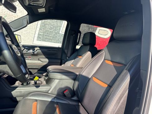 Used 2025 GMC Sierra 1500 AT4 AWD/4WD image 11