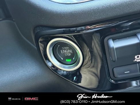 Certified 2025 Chevrolet Silverado 1500 High Country w/ High Country Premium Package AWD/4WD image 33