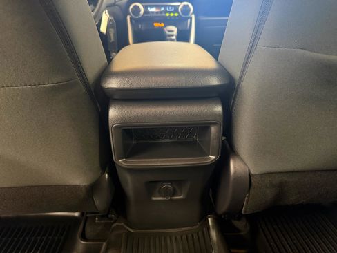 Used 2020 Toyota RAV4 LE image 23