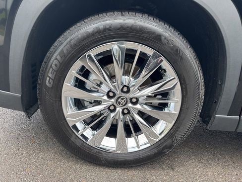 Used 2026 Toyota Grand Highlander AWD image 30