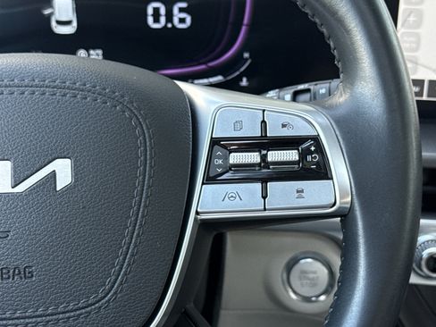 Used 2024 Kia Telluride S w/ S Sunroof Package FWD image 35