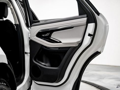 Used 2023 Land Rover Range Rover Evoque R-Dynamic S image 62