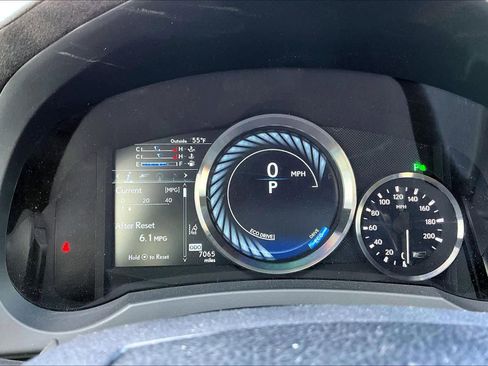 Certified 2020 Lexus RC F w/ Premium Package image 25