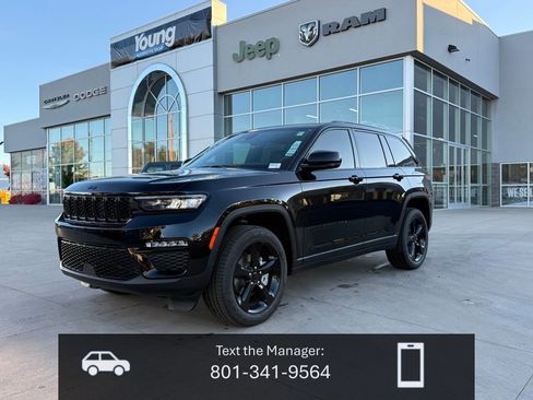 New 2025 Jeep Grand Cherokee Limited w/ Black Appearance Package image 1