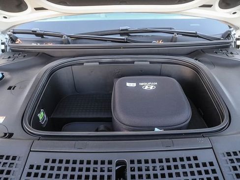 New 2026 Hyundai Ioniq 9 SEL image 29