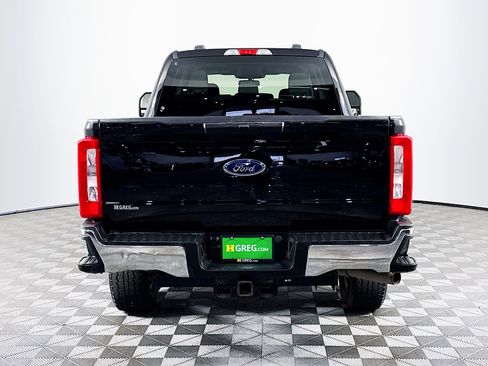 Used 2023 Ford F250 XLT image 8