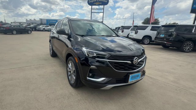 Certified 2023 Buick Encore GX Essence w/ Experience Buick Package FWD image 2