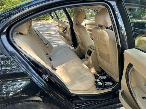 Used 2014 BMW 328i xDrive Sedan AWD/4WD image 5