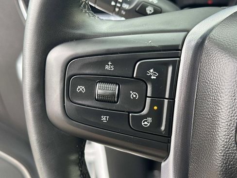 Used 2025 GMC Sierra 1500 SLT image 17