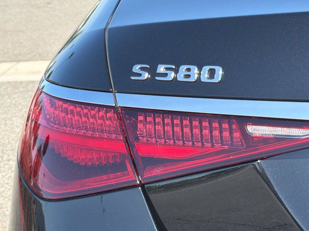 Used 2026 Mercedes-Benz S 580 4MATIC Sedan image 13