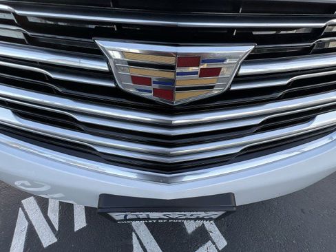 Used 2017 Cadillac XT5 Luxury w/ Driver Awareness Package image 31