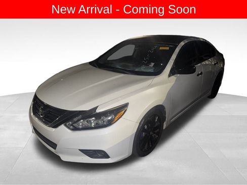 Used 2017 Nissan Altima 2.5 SR w/ Midnight Edition Package image 1