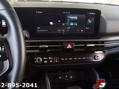 Certified 2026 Kia Sportage SX FWD image 21