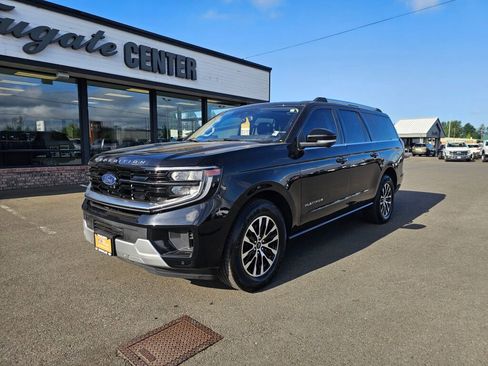 Certified 2025 Ford Expedition Max Platinum AWD/4WD image 2