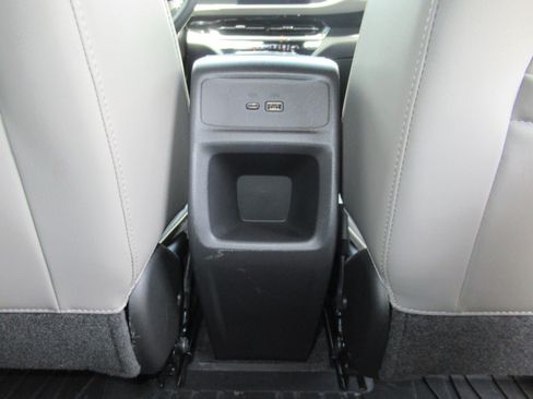Used 2024 Buick Envista Avenir FWD image 32