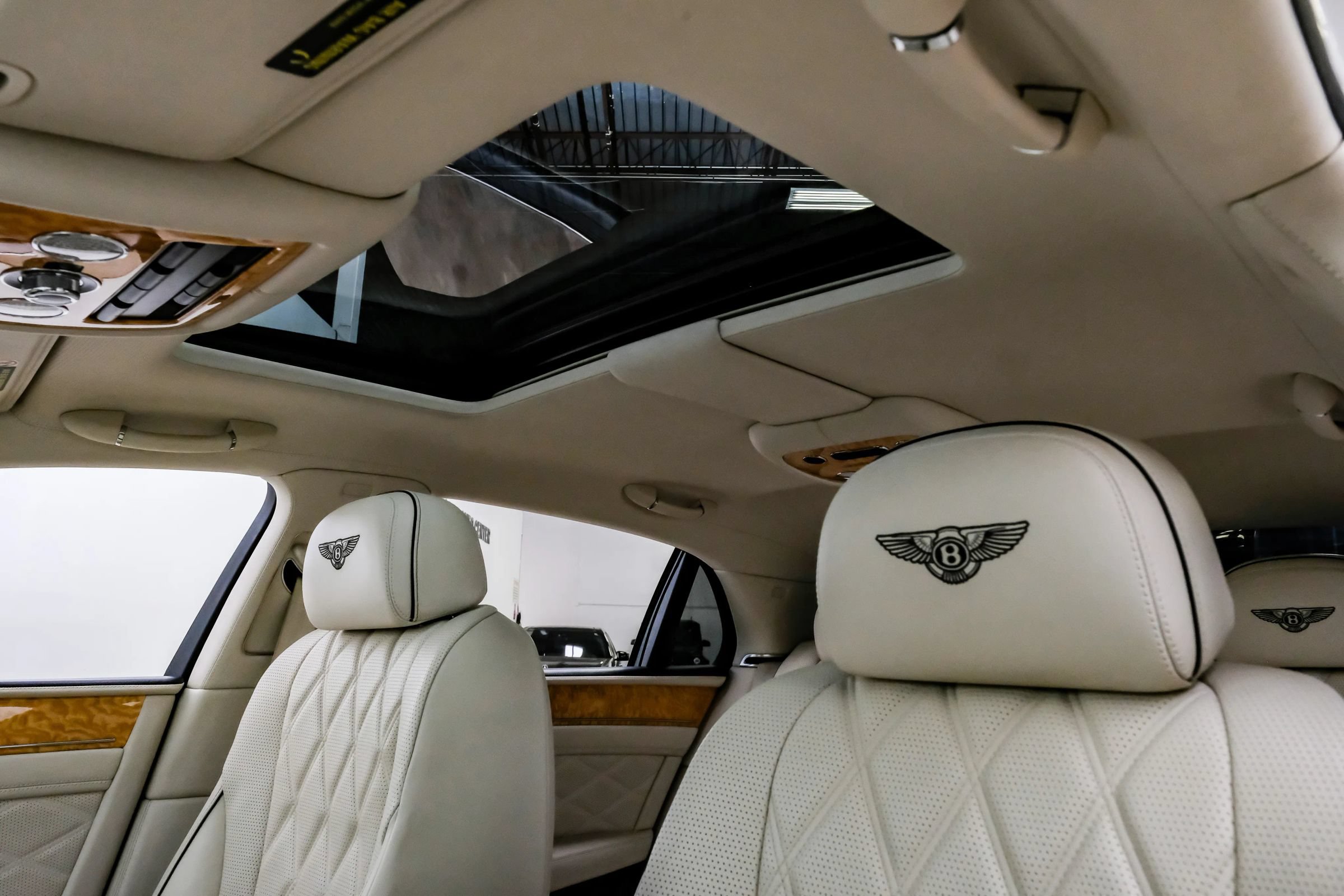 Used 2016 Bentley Flying Spur W12 AWD/4WD image 19