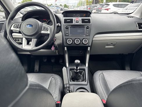 Used 2018 Subaru Forester 2.5i AWD/4WD image 10
